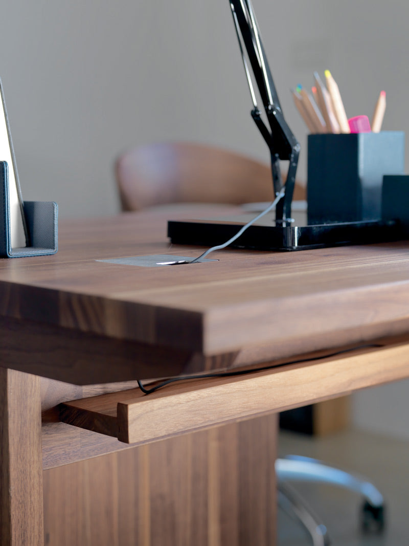 ATELIAR Desk